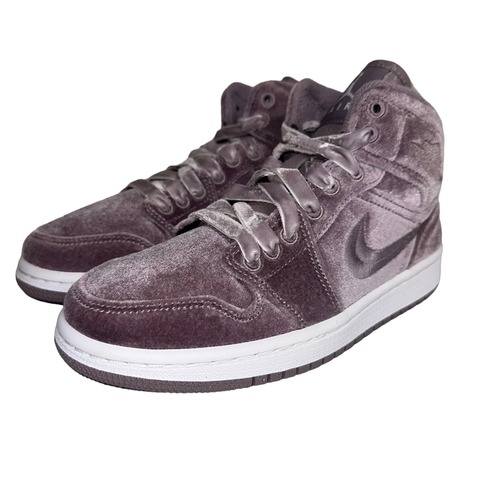 Air Jordan 1 Mid SE Purple Smoke DQ8397 500 Women’s Size 5